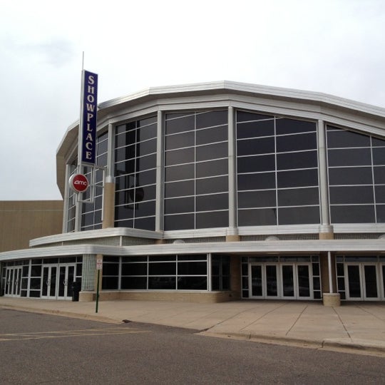 AMC Showplace Coon Rapids 16 Movie Theater