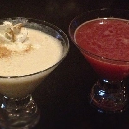 รูปภาพถ่ายที่ Midori Sushi and Martini Lounge โดย Lindsay เมื่อ 11/6/2012