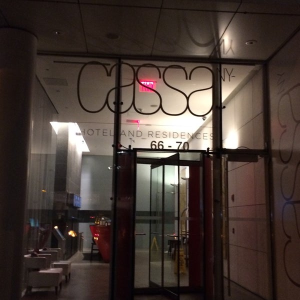 Photo taken at Cassa Hotel NY 45th Street by Khalid A. on 10/28/2014