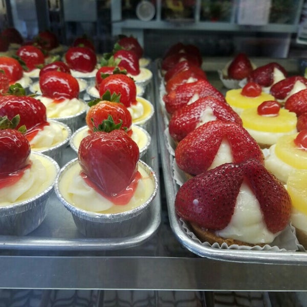 Photo taken at Circo&#39;s Pastry Shop by Ernie on 7/10/2016