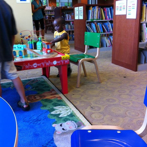 Williamson County Public Library 19 tavsiye'da fotoğraflar