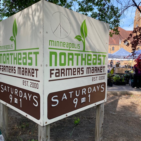 Foto tirada no(a) Northeast Minneapolis Farmers Market por grow_be em 7/1/2023