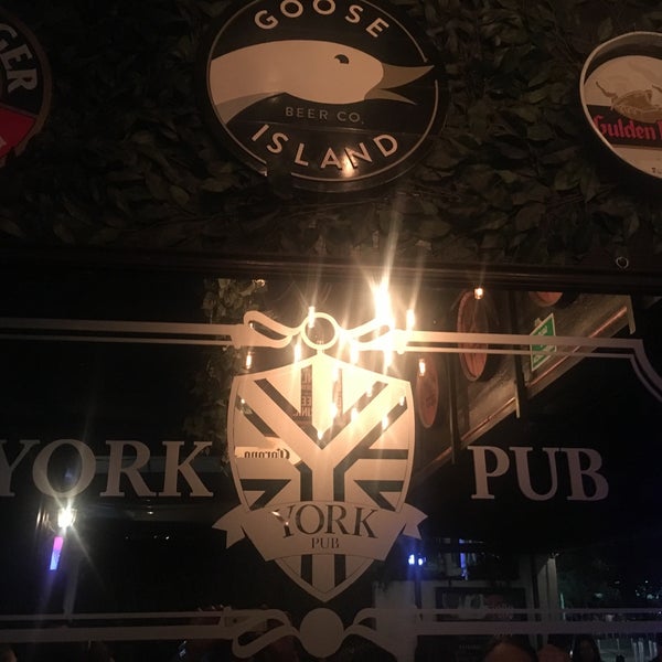 รูปภาพถ่ายที่ York Pub โดย Ganz เมื่อ 3/22/2018