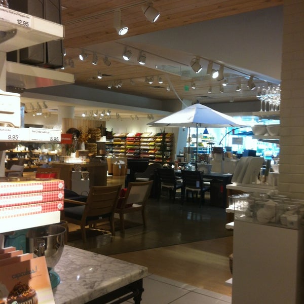 Photo taken at Crate &amp; Barrel by Shauni O. on 7/10/2013