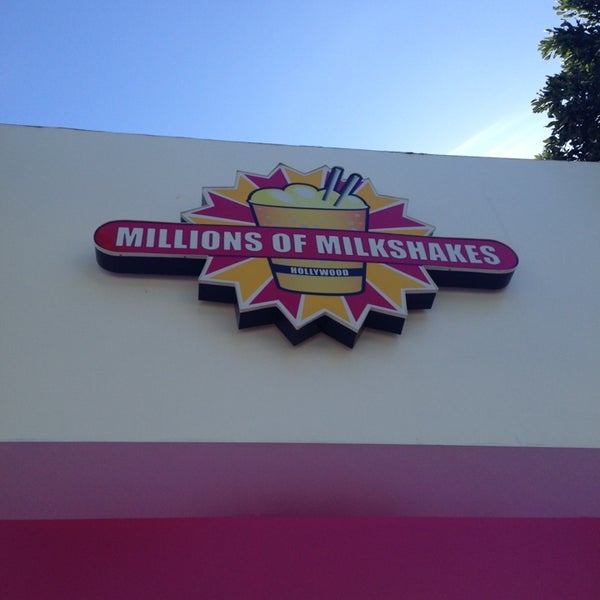 Foto tirada no(a) Millions of Milkshakes por Brett D. em 2/16/2013