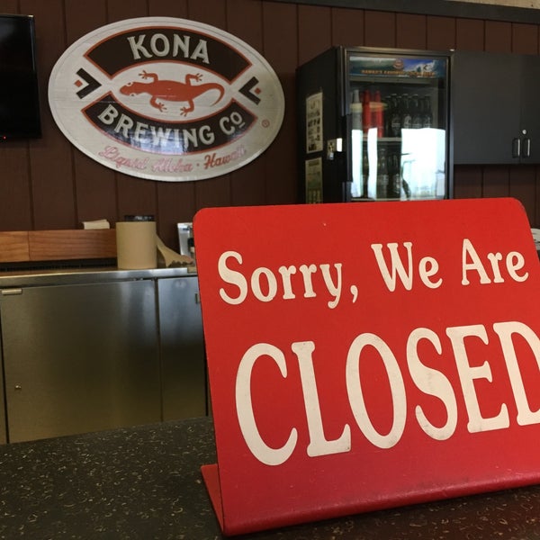 Photo taken at Kona Brewing Co. by Mark on 1/22/2017