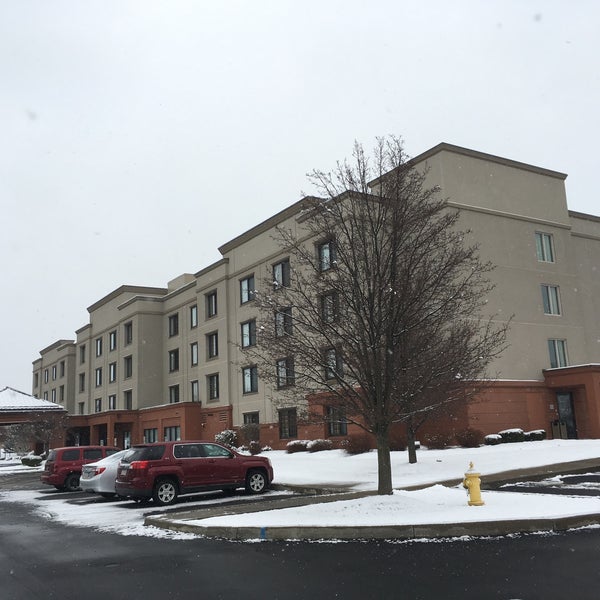 Photo taken at Courtyard by Marriott Ithaca Airport/University by Mark on 2/10/2016