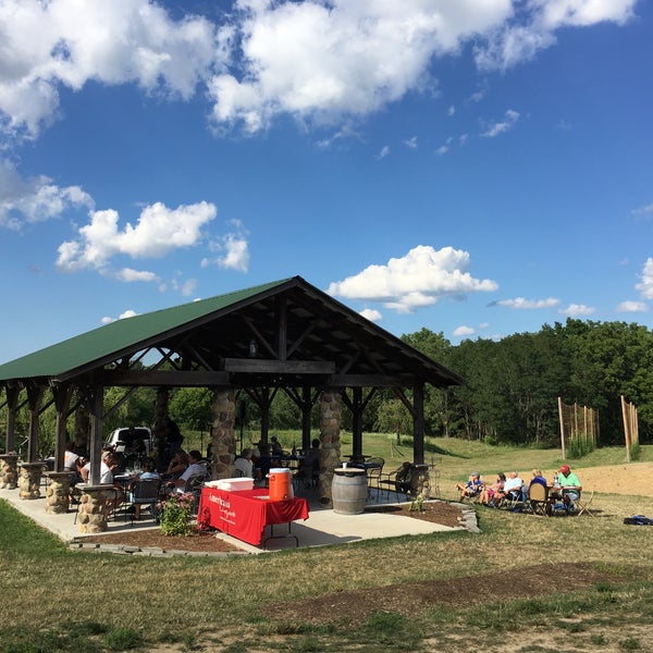 Das Foto wurde bei Americana Vineyards &amp; Winery von Mark am 8/7/2016 aufgenommen