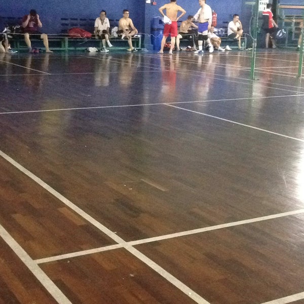 Supercourts badminton shop