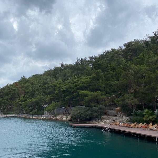 รูปภาพถ่ายที่ Martı Marina &amp; Yacht Club โดย Ozer A. เมื่อ 6/11/2022