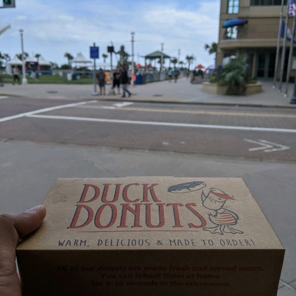 Снимок сделан в Duck Donuts пользователем Rohan M. 9/4/2021