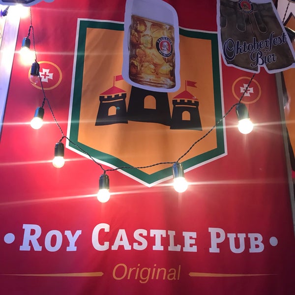 รูปภาพถ่ายที่ Roy Castle Pub โดย Maxim K. เมื่อ 3/1/2018