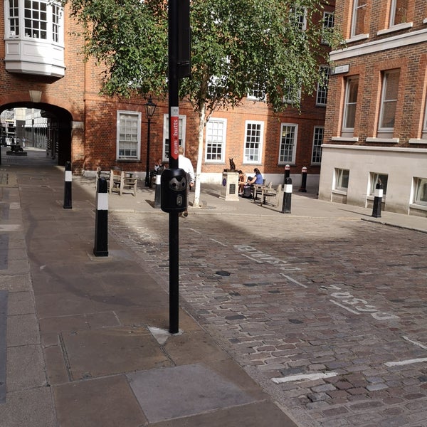 Gough Square Plaza In Fleet Street