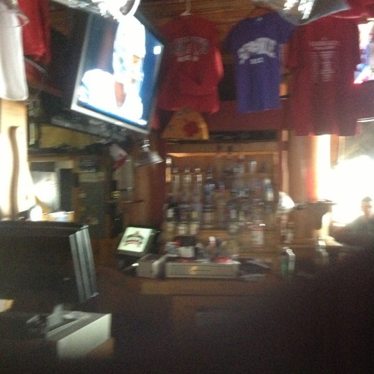 10/28/2012 tarihinde Bryan R.ziyaretçi tarafından Lucky&#39;s Bar &amp; Grille'de çekilen fotoğraf