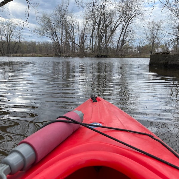 Easthampton Public Boat Ramp 2 tips from 53 visitors