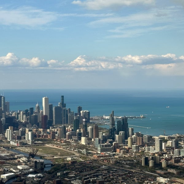 Foto tirada no(a) City of Chicago por Sven em 4/21/2023