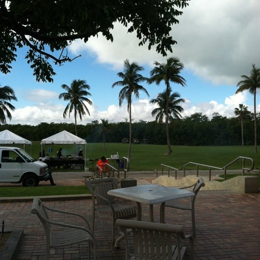 Foto scattata a Crandon Golf at Key Biscayne da Irene V. il 12/7/2012