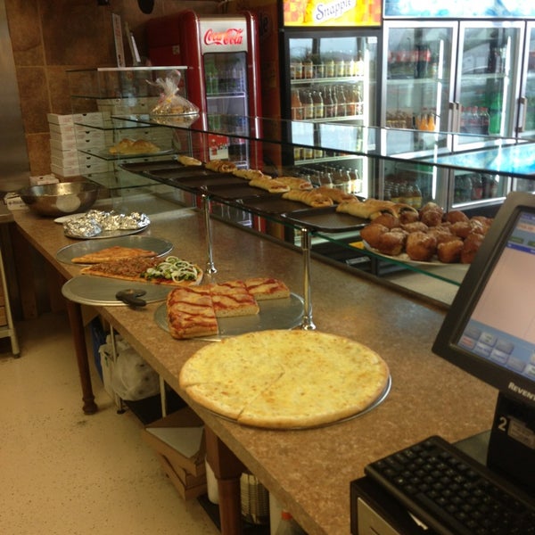 Mike's Pizzeria Italian Restaurant /Brodheadsville Pizza Place