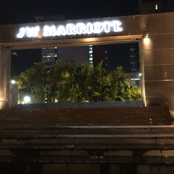 Foto diambil di JW Marriott Hotel Pune oleh Ralf W. pada 3/23/2018
