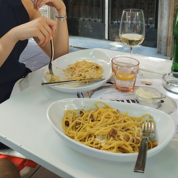 Pasta & wine