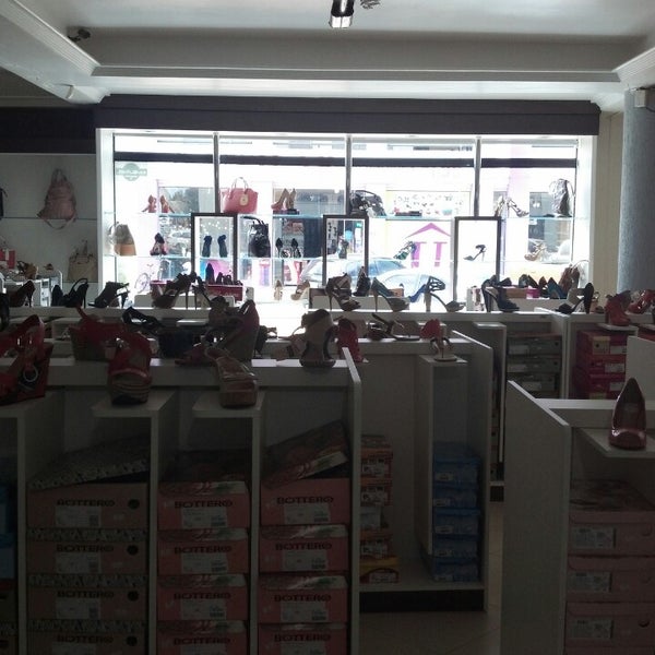 Eliane Center Women's Store