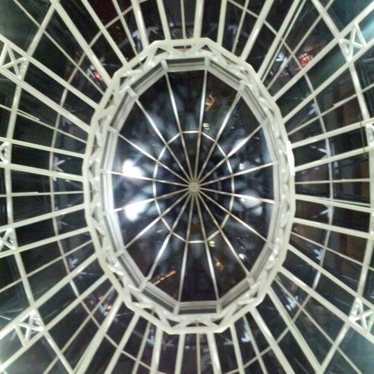 11/24/2012 tarihinde Dee U.ziyaretçi tarafından Vista Ridge Mall'de çekilen fotoğraf