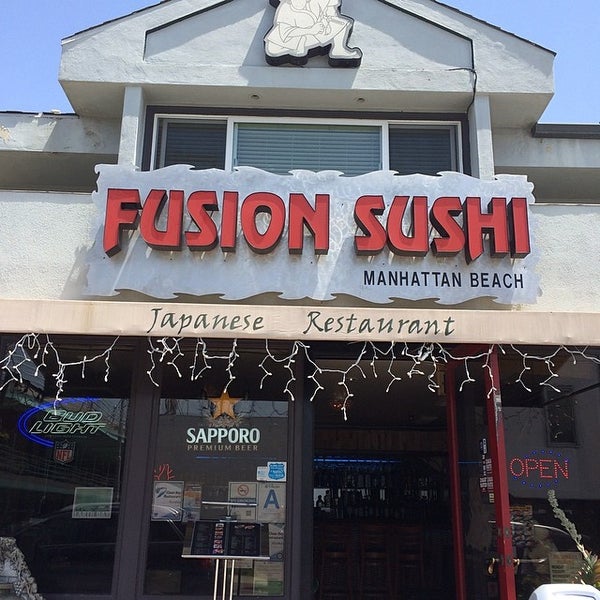 Foto diambil di Fusion Sushi oleh John K. pada 4/30/2014