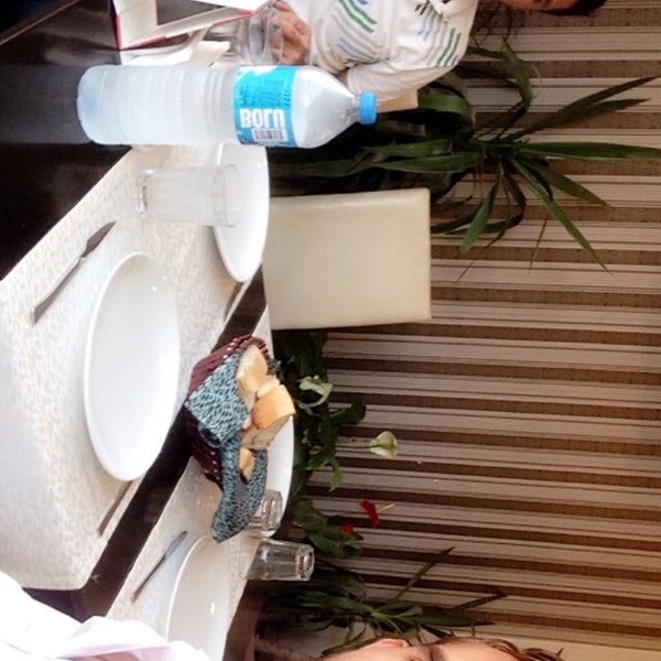 6/26/2017にTaner O.がGurmeet Pide &amp; Lahmacun Restaurantで撮った写真