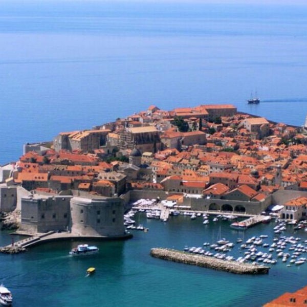 Снимок сделан в Hotel Dubrovnik Palace пользователем Gökh🅰️n 4/28/2018