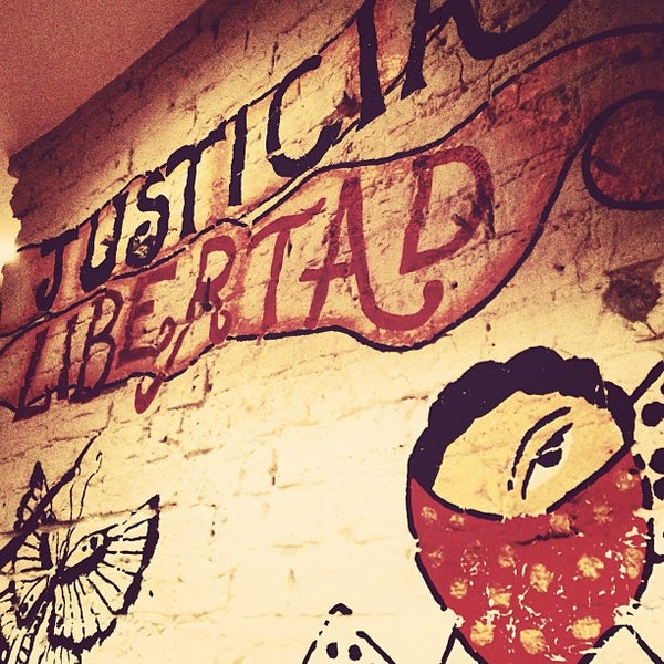 Das Foto wurde bei Zapatista Burrito Bar von Philip B. am 3/4/2013 aufgenommen