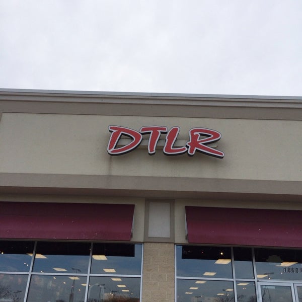 Dtlr Downtown Locker Room Shoe Store In Brentwood