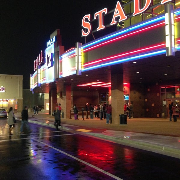 Regal Waugh Chapel & IMAX 영화관에서의 사진