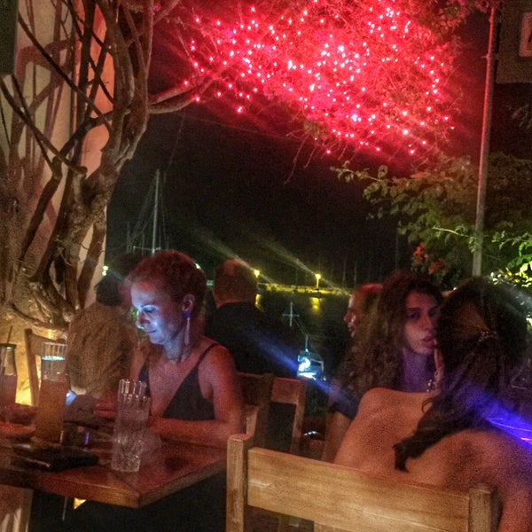 Foto scattata a Mercurius Cocktail Bar da Yiorgos B. il 8/8/2016