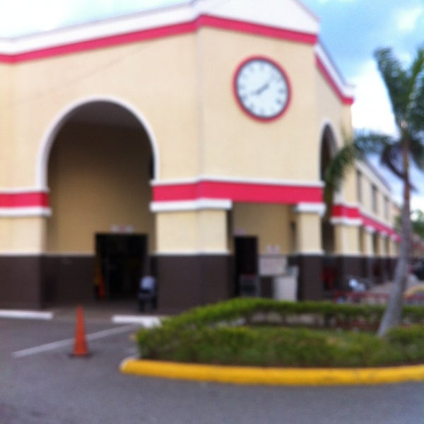 MegaMart Passage Fort Drive