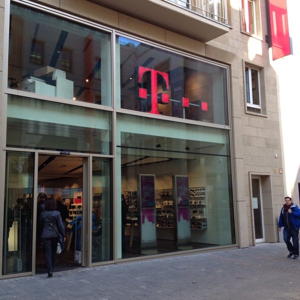 Photos At Telekom Flagship Store Mobile Phone Shop In Koln