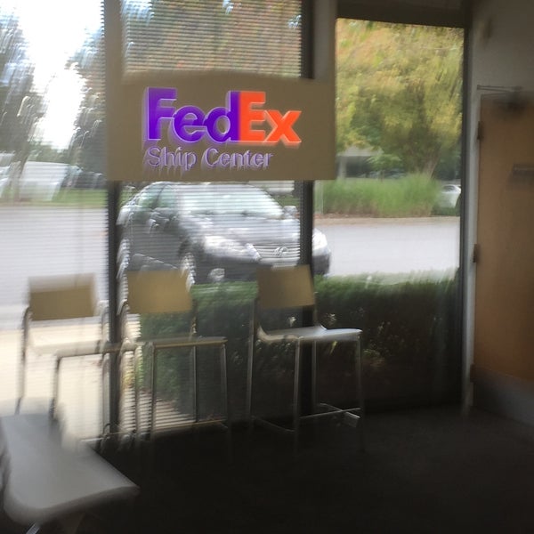 FedEx Ship Center Rockville, MD'da fotoğraflar