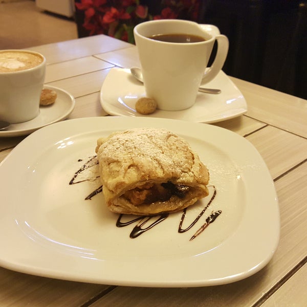 2/28/2017 tarihinde Tania T.ziyaretçi tarafından maría café'de çekilen fotoğraf