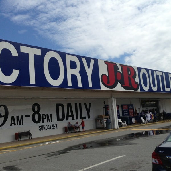 JR Factory Outlet (Now Closed) Department Store