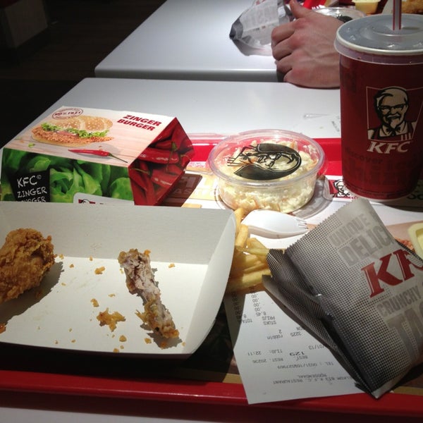 Foto scattata a KFC da Jorik R. il 1/18/2013