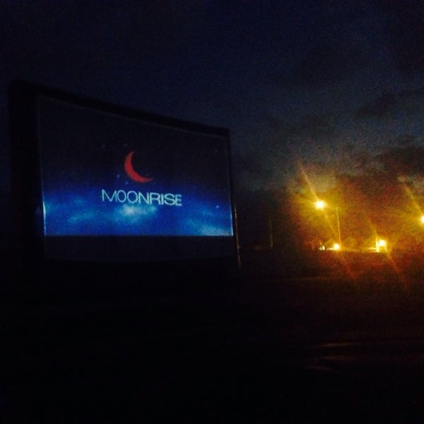 Foto scattata a Moonrise Autocinema da Caro G. il 6/2/2014