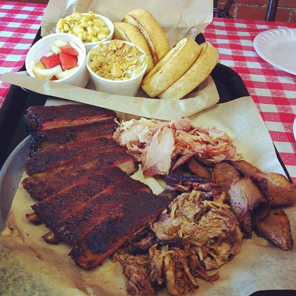 Photo taken at Shigs In Pit BBQ by Jared W. on 9/17/2012