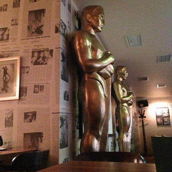 Das Foto wurde bei Bogart&#39;s Grand Cafe (Богартс) von Георгий Л. am 1/30/2013 aufgenommen