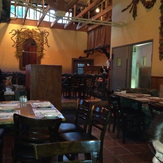 10/24/2012 tarihinde Carol S.ziyaretçi tarafından Bocce Cafe'de çekilen fotoğraf