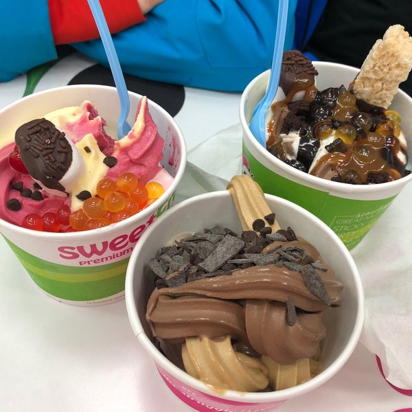 sweetFrog Premium Frozen Yogurt Frisco, TX