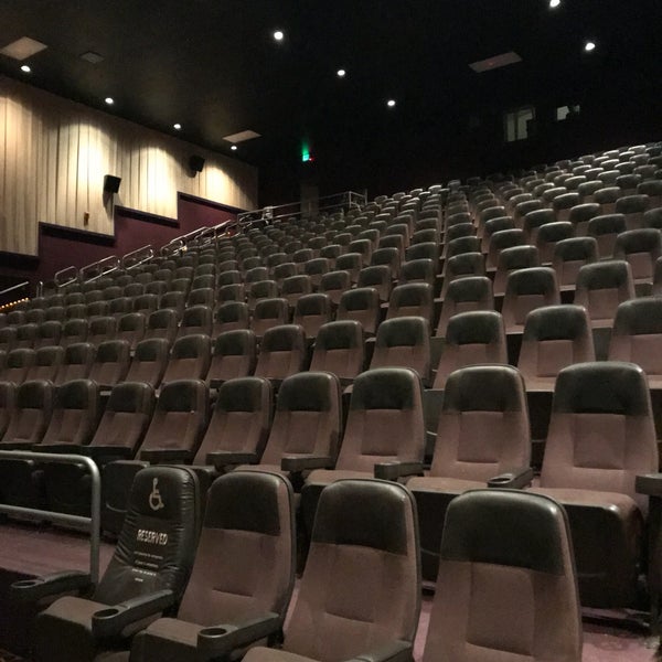 Marketplace Digital Cinema 20 Sterling Heights, MI