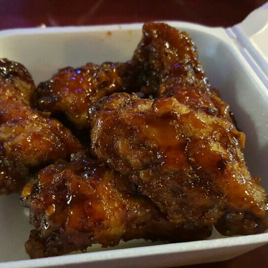 Bruce Lee Wings - Federal Hill - Montgomery - 2 tips