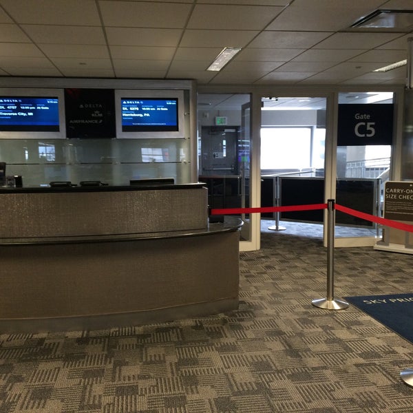 Gate C5 - 1 tip from 472 visitors