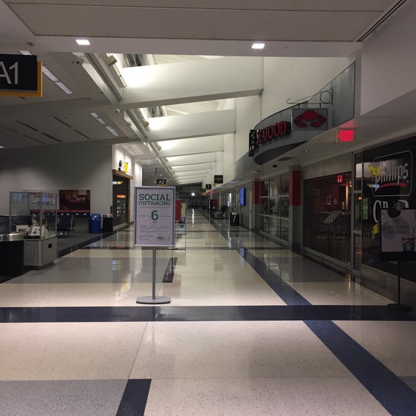 Photo taken at Harrisburg International Airport (MDT) by Dom A. on 12/13/2021