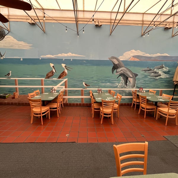 Foto diambil di Wilma&#39;s Patio Restaurant oleh Dom A. pada 7/20/2023