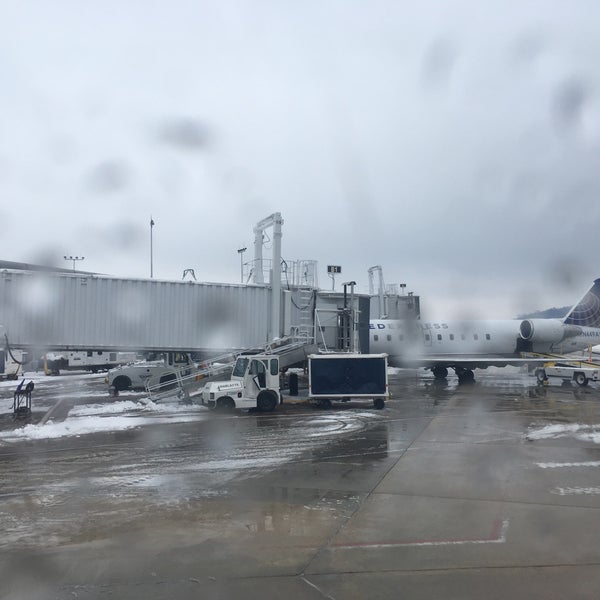 Foto tirada no(a) Harrisburg International Airport (MDT) por Dom A. em 2/22/2021